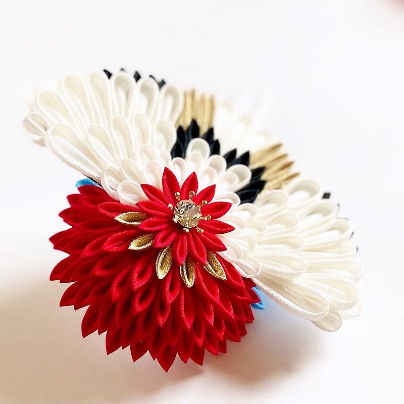 Tsumami Craft Wedding Hair Decoration Gift Crane Komoreyo Original Design Wedding - Hair Accessories - Silk White