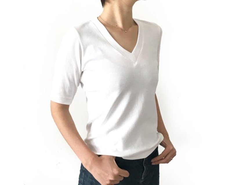 形にこだわった 大人のVネックTシャツ【サイズ・色展開有り】 - 女上衣/長袖上衣 - 棉．麻 
