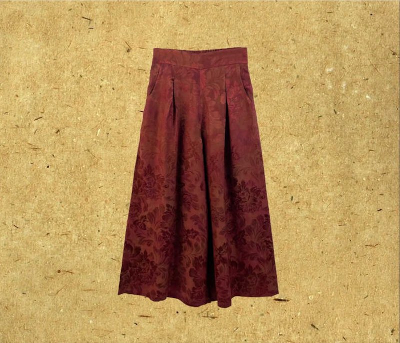 Qingyan New Chinese Retro Xiangyunsha Chinese Style Skirt Pants - กางเกงขายาว - ผ้าไหม สีแดง