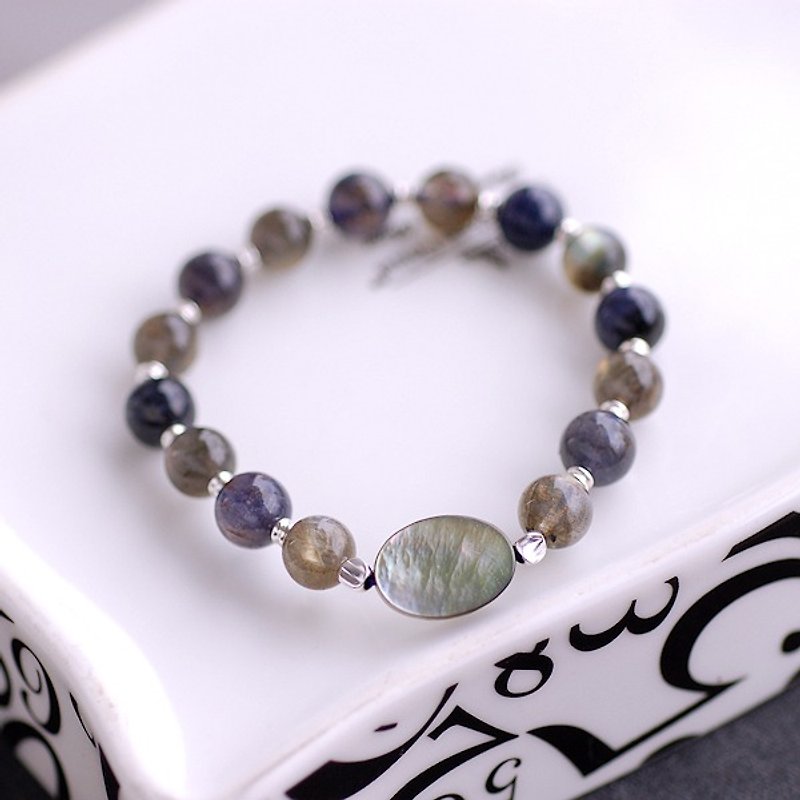 Oval butterfly shell beads*cordierite*elongated stone bracelet - สร้อยข้อมือ - เครื่องเพชรพลอย 