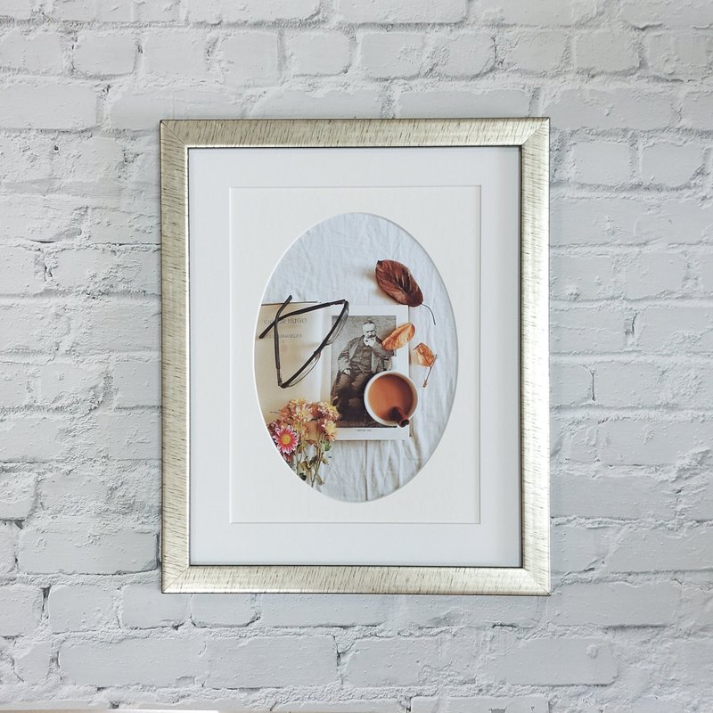 極簡冷調相框含5x7吋橢圓+長方形開孔襯卡【星空 Starry】8x10吋 - 畫框/相架  - 木頭 金色