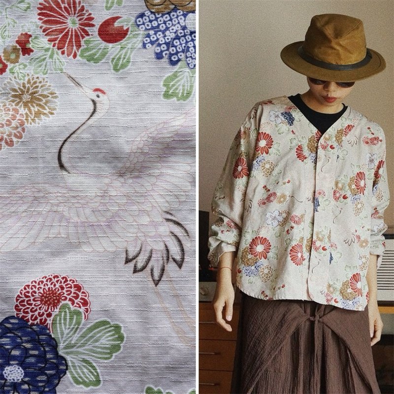 花朵仙鶴棉麻 彩色復古 長袖棒球服款式中性襯衣 - 女襯衫 - 棉．麻 白色
