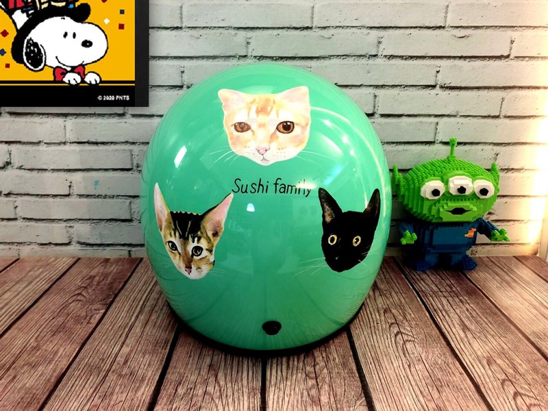 手繪瘋 客製化 狗狗 貓貓 安全帽 彩繪 紀念 禮物 生日 情人節 - 似顏繪/客製畫 - 其他材質 多色