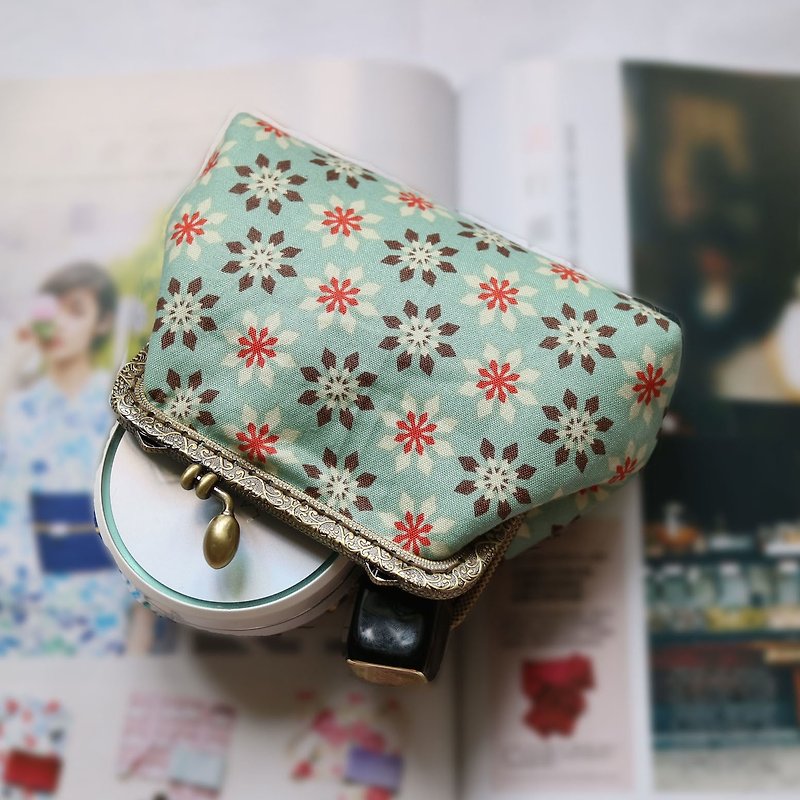 Foral Mini Cosmetic Bag | Girlskioku~* - กระเป๋าเครื่องสำอาง - ผ้าฝ้าย/ผ้าลินิน สีน้ำเงิน