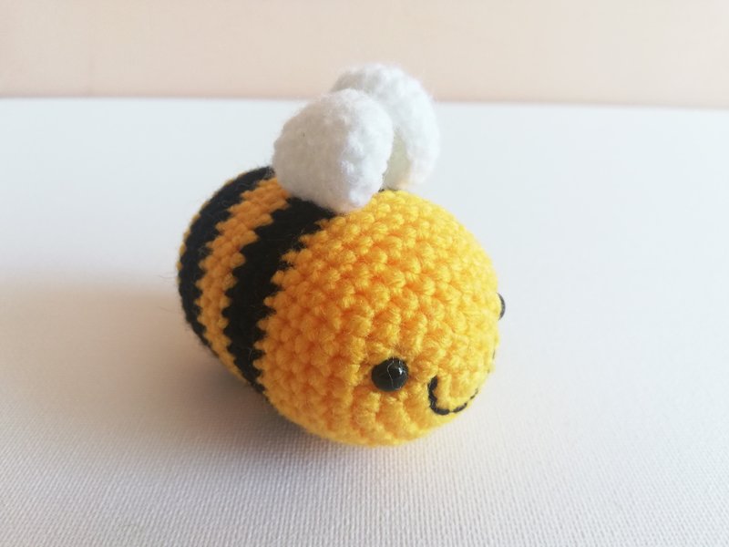 Crochet bee car accessories, crochet car mirror decor - Keychains - Other Materials Yellow