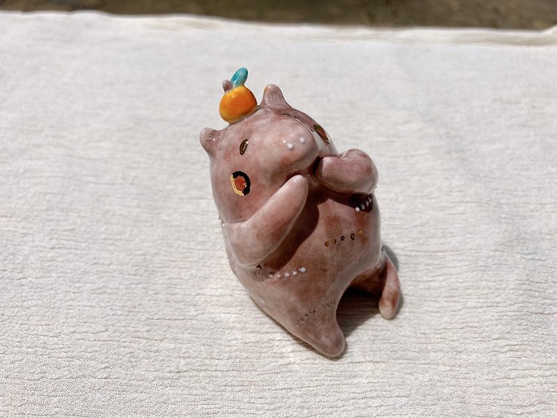 ステーション-*小動物の友達-小さなカピバラと彼のオレンジ*手作りの小さな陶器人形