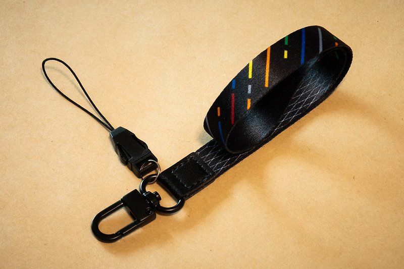 Colorful life multifunctional wrist strap - พวงกุญแจ - ไฟเบอร์อื่นๆ สีดำ