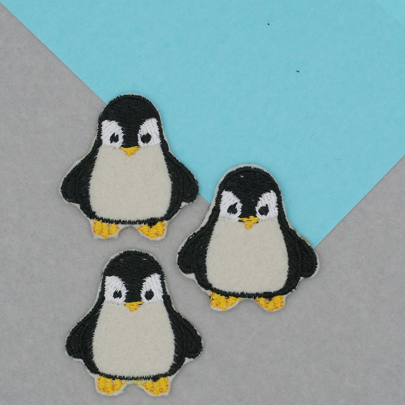 Mini Penguin Iron Patch (White) - 編織/羊毛氈/布藝 - 繡線 白色