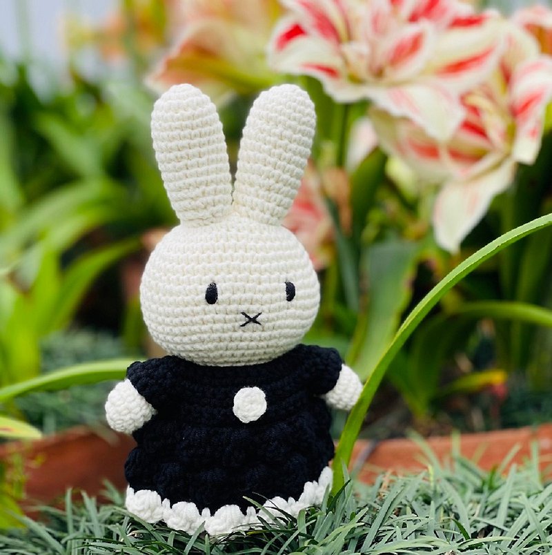 荷蘭 Just Dutch | Miffy 米飛兔 編織娃娃和她的黑色洋裝 - 公仔模型 - 棉．麻 黑色