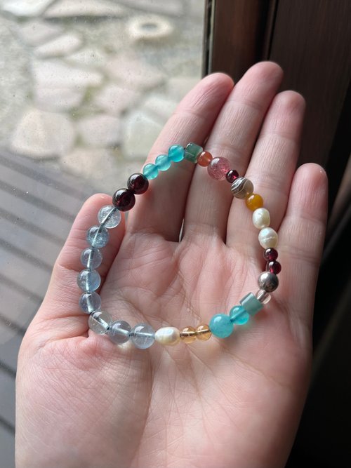 Pures Jade璞石 I 海灘 I 天然海藍寶手珠 水晶手鍊
