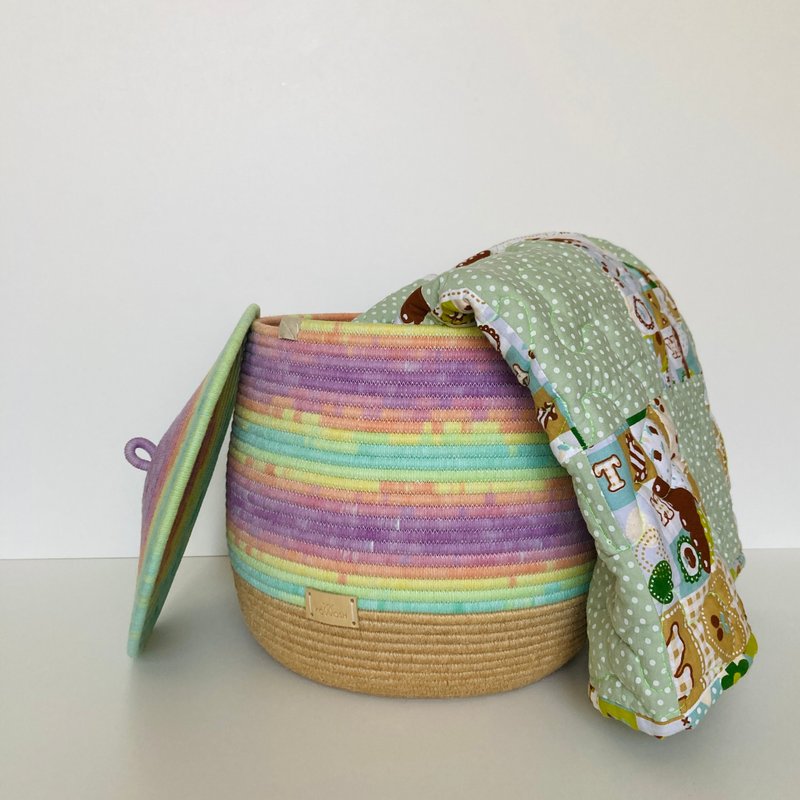Large storage basket with lid 30 cm x 26 cm - 嬰兒手鍊/飾品 - 棉．麻 多色