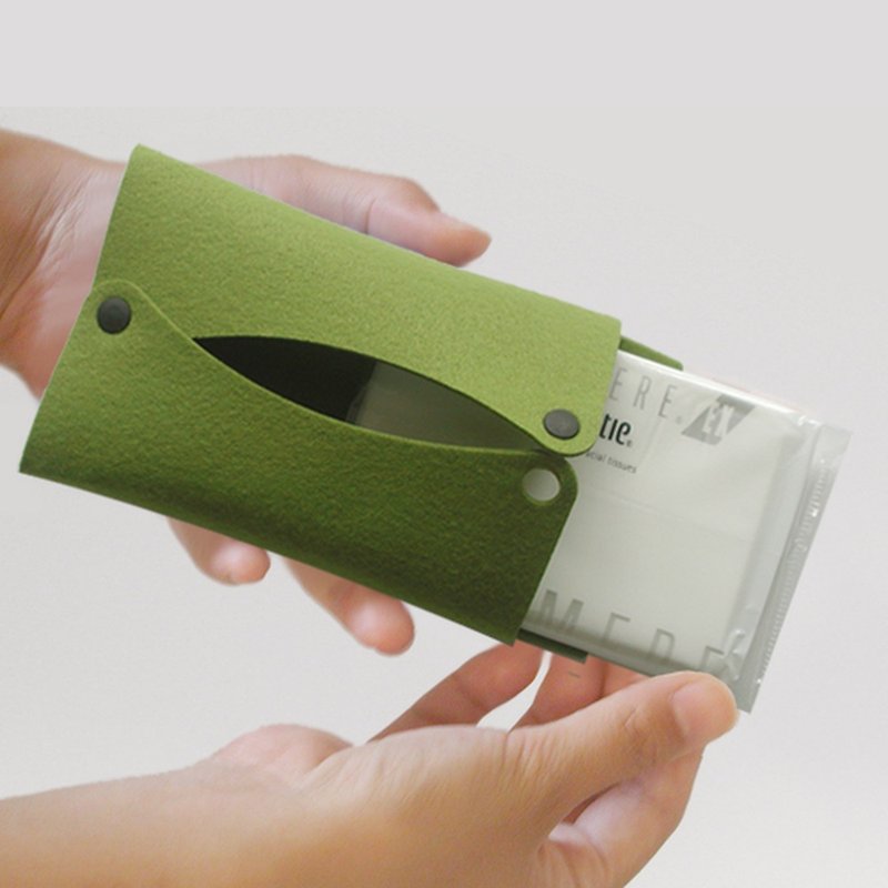 Pocket tissue case green - อื่นๆ - เส้นใยสังเคราะห์ สีเขียว