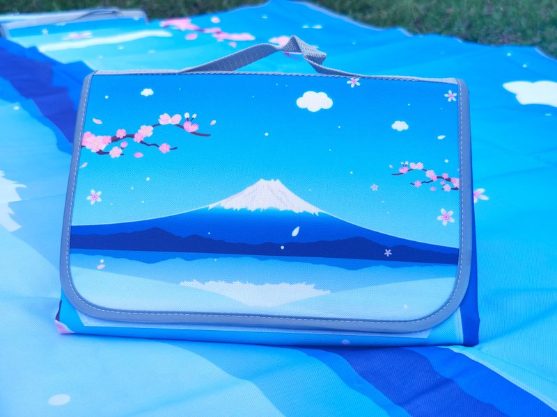 Picnic mat Mount Fuji original design - Camping Gear & Picnic Sets - Waterproof Material 