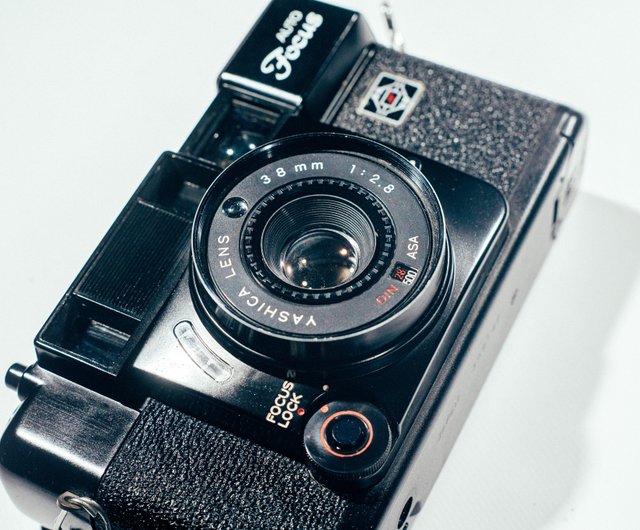 Yashica Auto Focus フィルムカメラ F2.8 大口径レンズ搭載 初心者向け