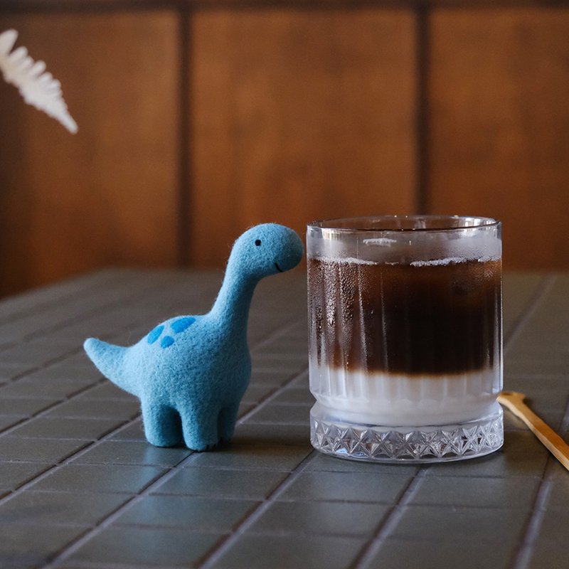 Leyang・Haohaoyu Wool Felt Material Pack-A Brontosaurus with a Long Neck - เย็บปัก/ถักทอ/ใยขนแกะ - ขนแกะ สีน้ำเงิน