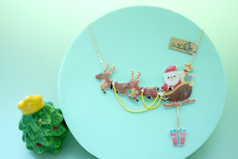 Santa Claus Necklace Pulling a Deer Cart - Necklaces - Plastic 