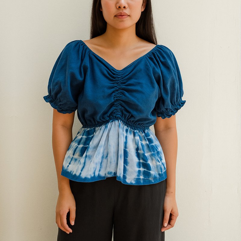 Mini Indigo Crop Top - V領泡泡袖上衣 - 女上衣/長袖上衣 - 棉．麻 藍色