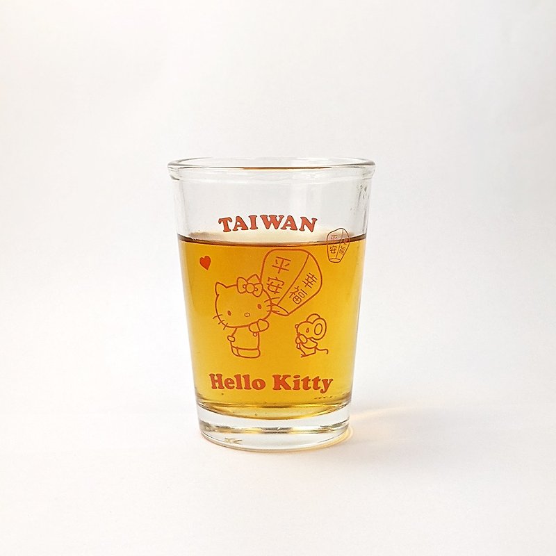 [Roaming Taiwan X Sanrio] Kitty Beer Mug-Taiwan Limited + Luggage Sticker-Shilin - Cups - Glass 
