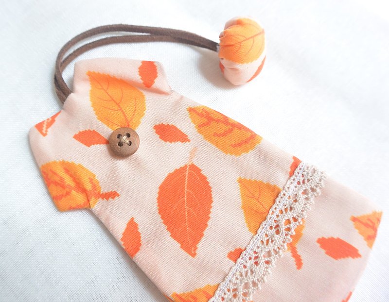 Hand-feeling dress key case-Autumn leaves - ที่ห้อยกุญแจ - กระดาษ สีส้ม