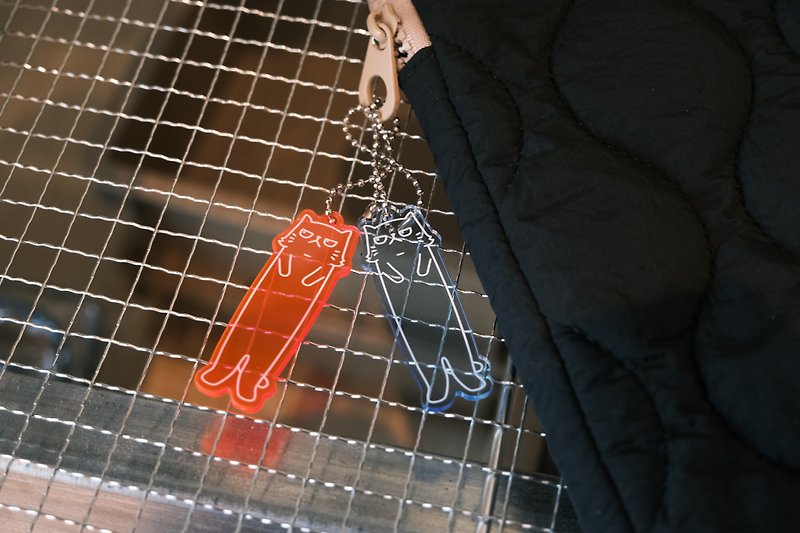 Two-color elongated cat lock key chain - Keychains - Acrylic 