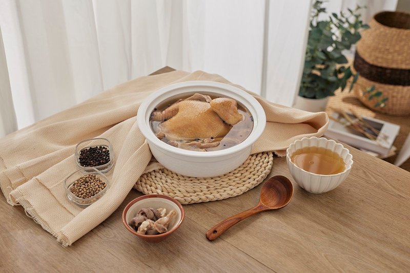 Pepper Pork Belly Chicken Soup (Half Chicken) - Mixes & Ready Meals - Other Materials White