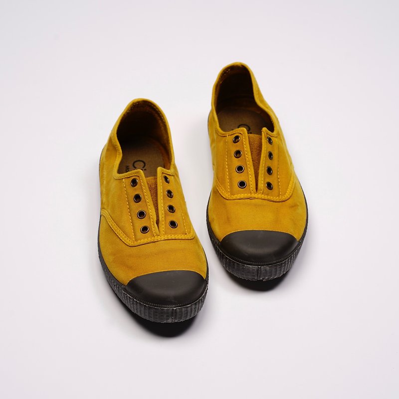 西班牙帆布鞋 CIENTA U70777 85 芥末黃 黑底 洗舊布料 大人 - 女款休閒鞋 - 棉．麻 黃色