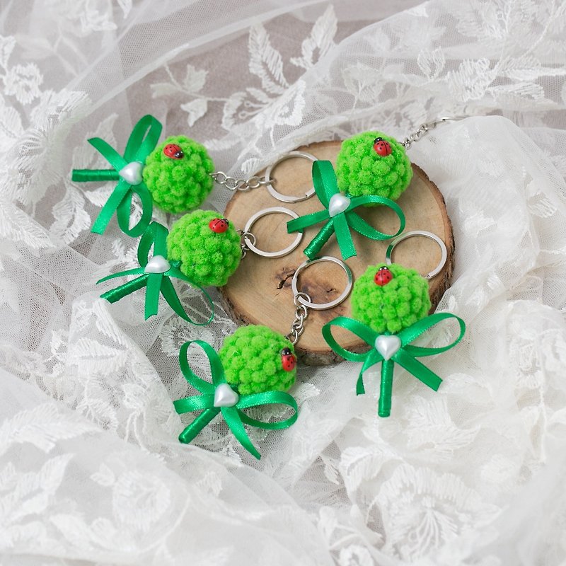 "Three cat handmade floral" wedding was small wild flower cauliflower key ring - ที่ห้อยกุญแจ - ผ้าฝ้าย/ผ้าลินิน สีเขียว