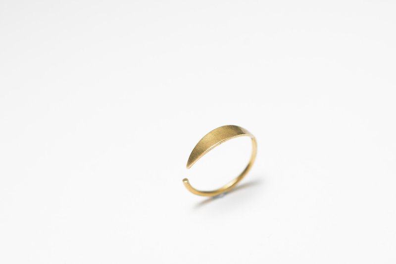 Lab | Leaf Tail Ring - General Rings - Copper & Brass Gold