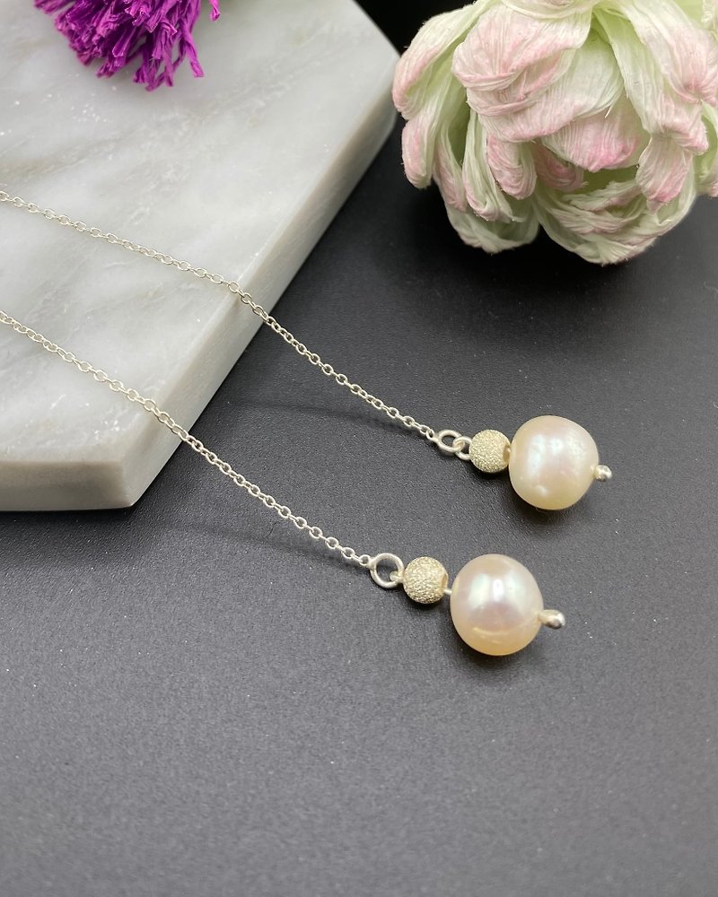 Elegant pearl drop earrings - ต่างหู - เงิน สีเงิน