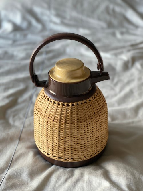 Showa era • Rattan handle • Matcha green enamel kettle • Camping coffee pot  - Shop yesterdaynicethings Pitchers - Pinkoi