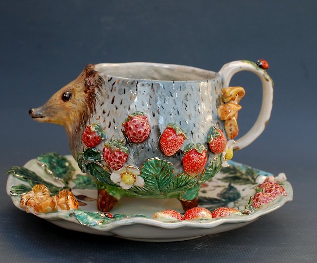 Hering Berlin Piqueur cappuccino cup and saucer, motif hedgehog
