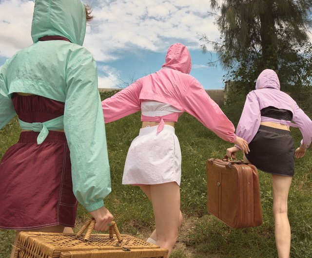 preorder available on 31/07) Aprilpoolday / EMMA NYLON SKORT