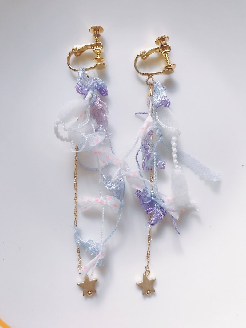 Japanese cotton yarn series / shepherd girl doll tassel earrings - ต่างหู - เส้นใยสังเคราะห์ สีน้ำเงิน