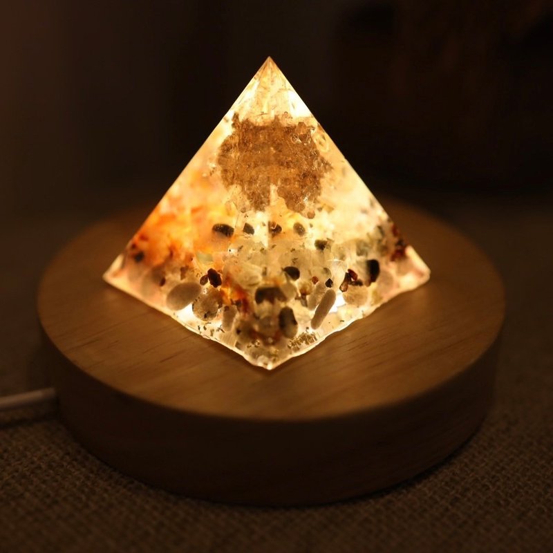 Daylight Sunset - Sunstone Orgonite Pyramid Organite for Calmness - Lighting - Semi-Precious Stones 