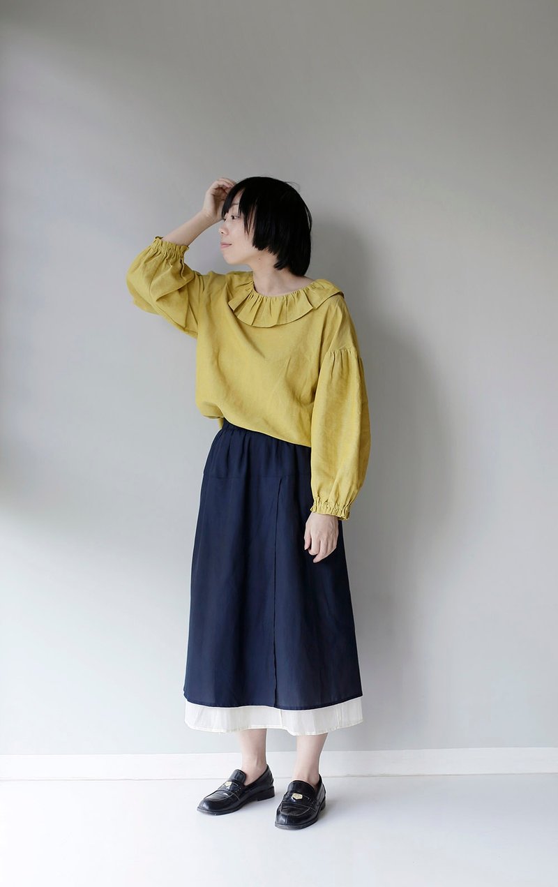 Ginkgo Yellow Sand Washed Linen Petal Collar Small Puff Sleeve Top - เสื้อผู้หญิง - ผ้าฝ้าย/ผ้าลินิน สีเหลือง