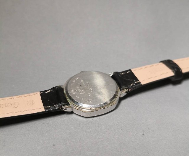セイコー ヌーヴォ nouveau １９８０年代ウォッチ クオーツ 美品 - 時計
