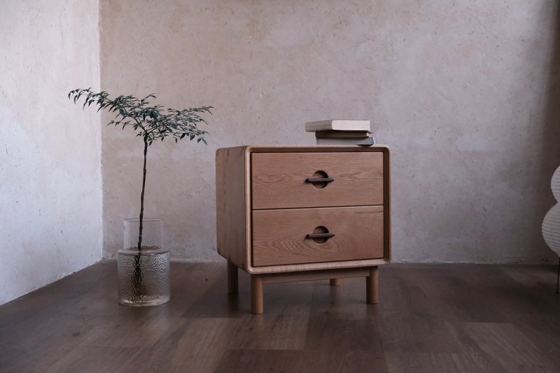 G Wood Workshop | Oak small cabinet bedside table low cabinet - เฟอร์นิเจอร์อื่น ๆ - ไม้ 