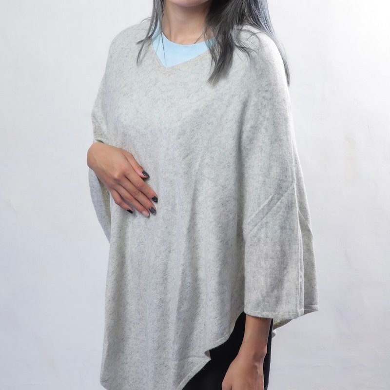 Kashmir wool knitted cloak primary color undyed light gray natural simple warm and comfortable - ผ้าพันคอถัก - ขนแกะ สีเทา