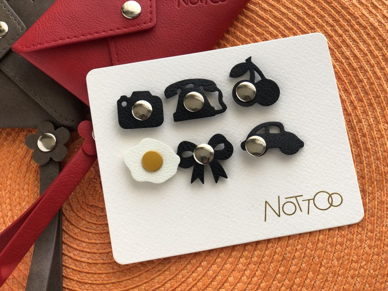 Dress-up-your-wallet Button Card 㕷鈕卡_Bonjour - 其他 - 人造皮革 