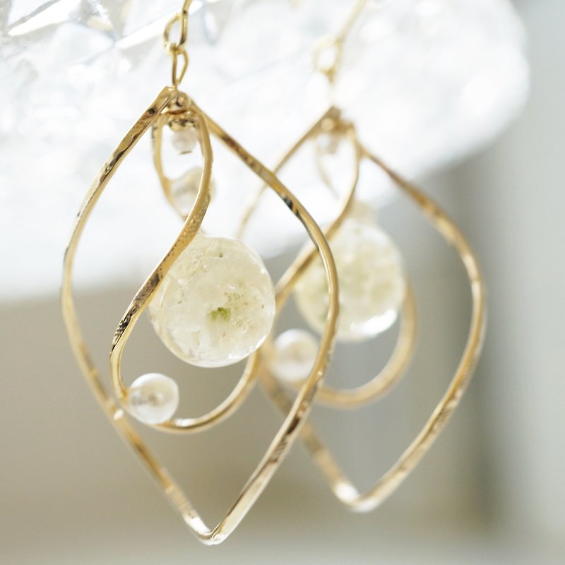 Gypsophila and twin ring pearl earrings / Clip-On