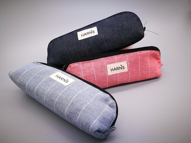 HARNS: pencil case and pencil case - อื่นๆ - ผ้าฝ้าย/ผ้าลินิน หลากหลายสี