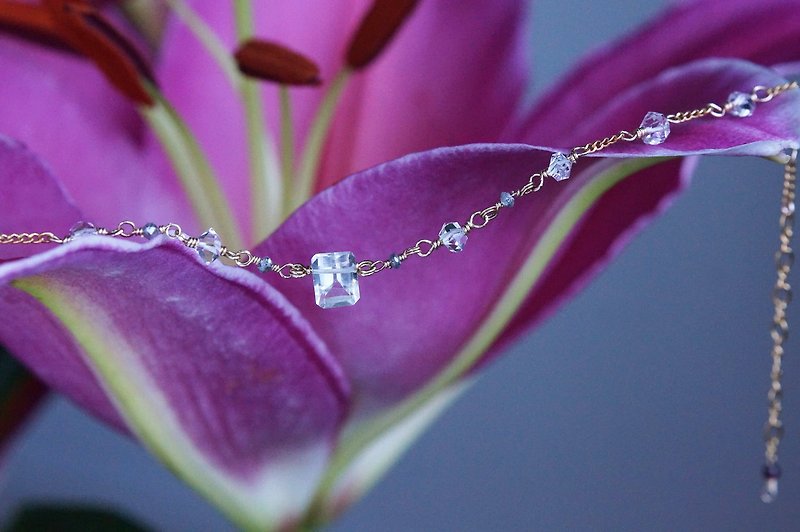 【14KGF】Dark Grey Diamond,Himalayan Quartz Abundance Bracelet - สร้อยข้อมือ - โลหะ สีทอง