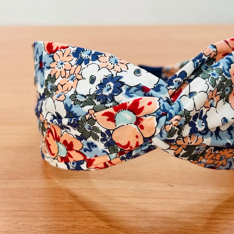 MOYA handmade headband Dasheng series hand-painted flowers - Hair Accessories - Other Materials Blue