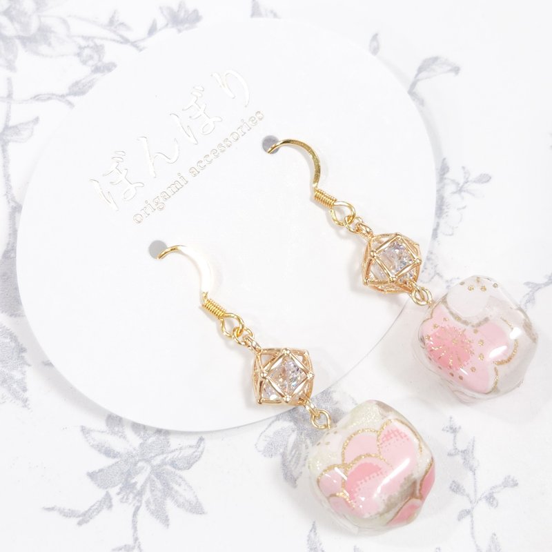 紙風船　ピアス　イヤリング　和風　花柄　和柄　和紙　折り紙 - 耳環/耳夾/耳骨夾 - 紙 白色