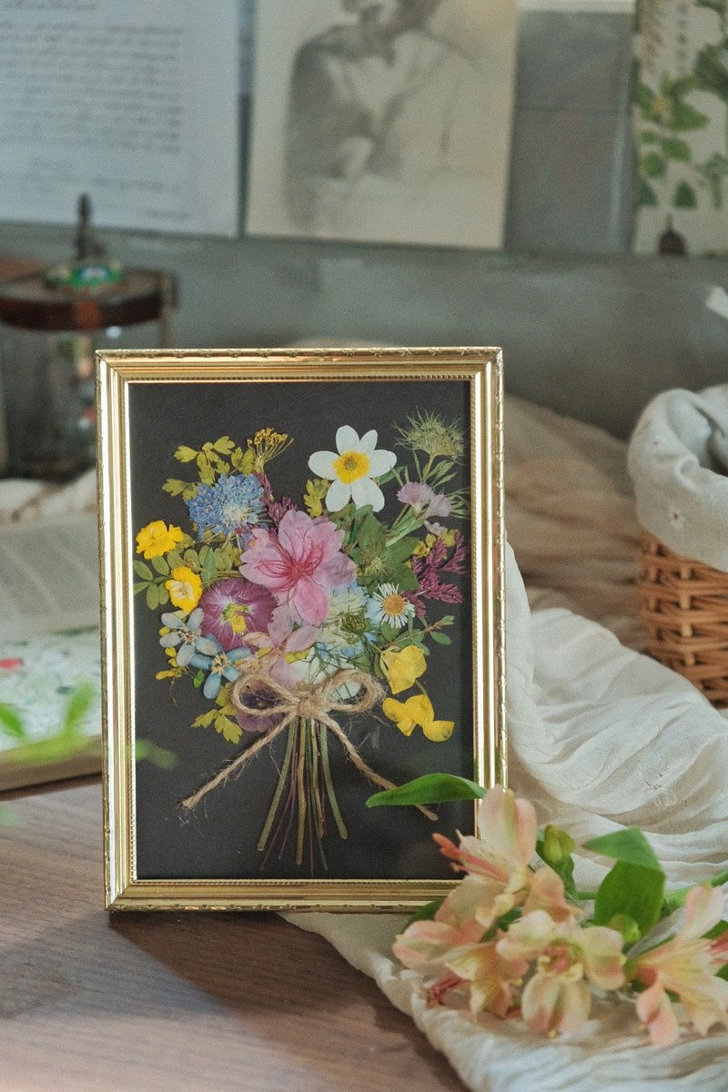 押花相框/ 壓花 植物圖鑑 花框 田園花束 古董相框 擺件 裝飾 - 相框/畫框 - 植物．花 多色