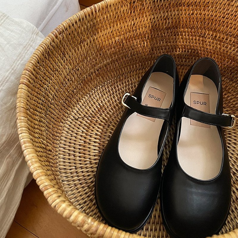 PRE-ORDER SPUR Oblic MJ Flats 斜角平底鞋 RA7013 SP Black - 其他女皮鞋 - 其他材質 