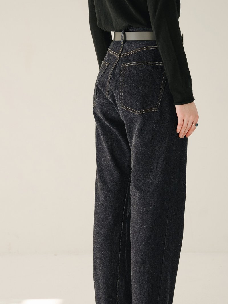 KOOWGreat War Denim岡山工坊縫制自然扭縫牛仔褲 靛藍染小直筒 - 女長褲 - 其他材質 藍色