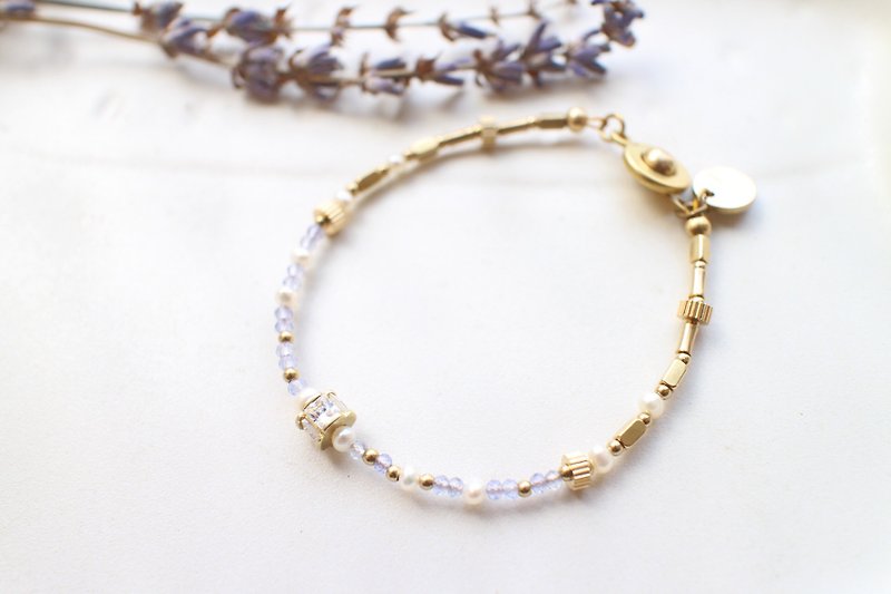 Heaven-Tanzanite pearl zircon bracelet - สร้อยข้อมือ - เครื่องเพชรพลอย หลากหลายสี