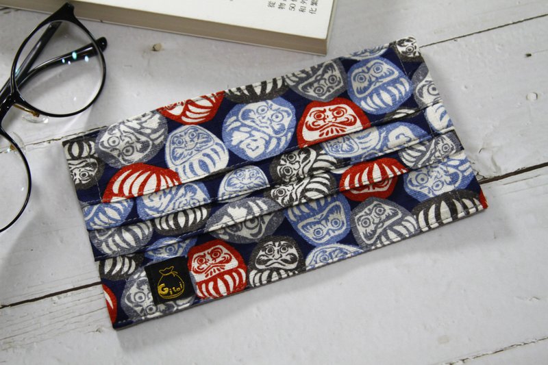 安心防疫【Gi LAI】布口罩套Cloth Masks*達摩不倒翁 - 口罩/口罩收納套 - 棉．麻 藍色