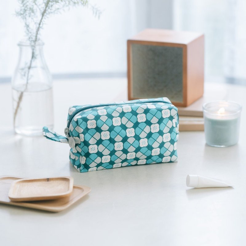 Zippered rectangular storage bag/old tile No. 10/bathhouse green/classic new color III - กระเป๋าเครื่องสำอาง - ผ้าฝ้าย/ผ้าลินิน สีเขียว